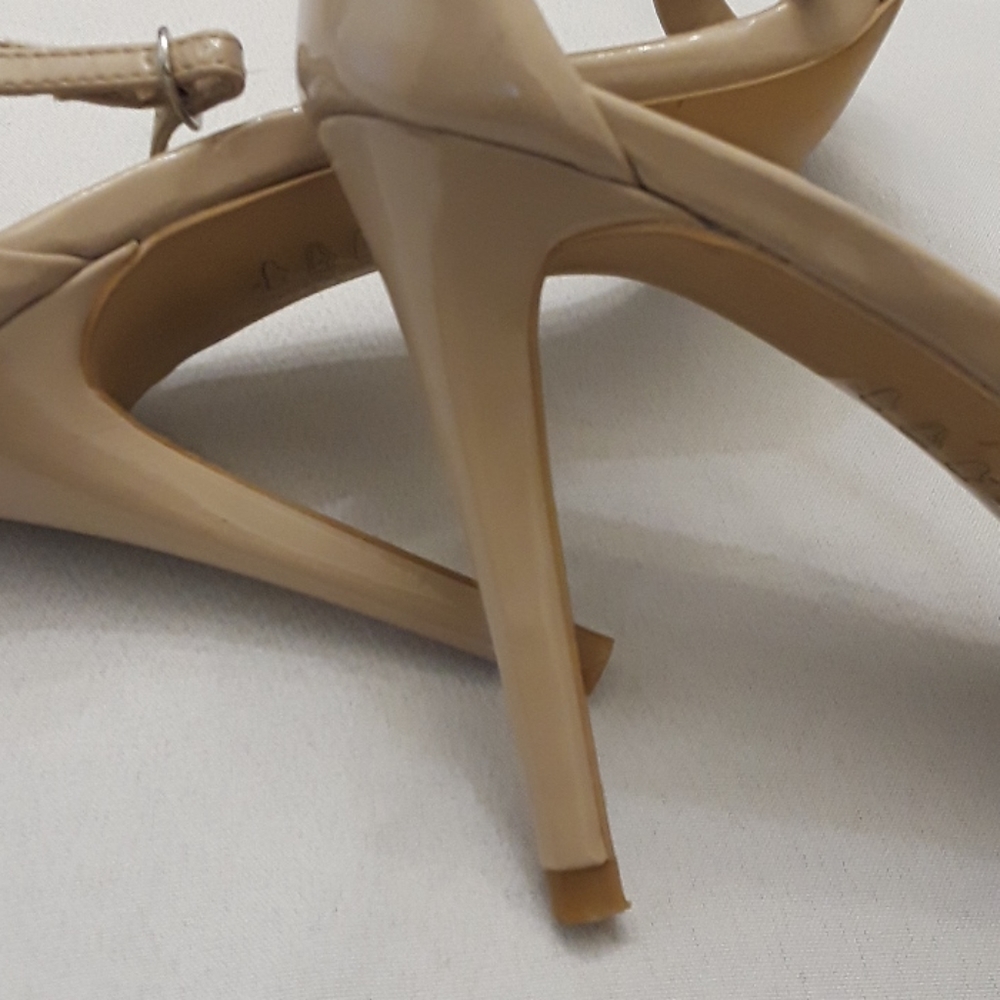 Express Heels - Picture 6 of 8